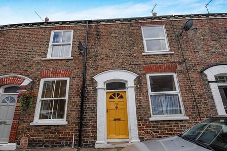 St. Pauls Terrace, 2 bedroom Mid Terrace House to rent, &pound;1,150 pcm