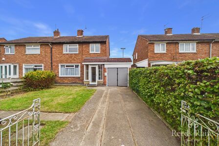 St. Stephens Road, 3 bedroom Semi Detached House to rent, &pound;1,400 pcm