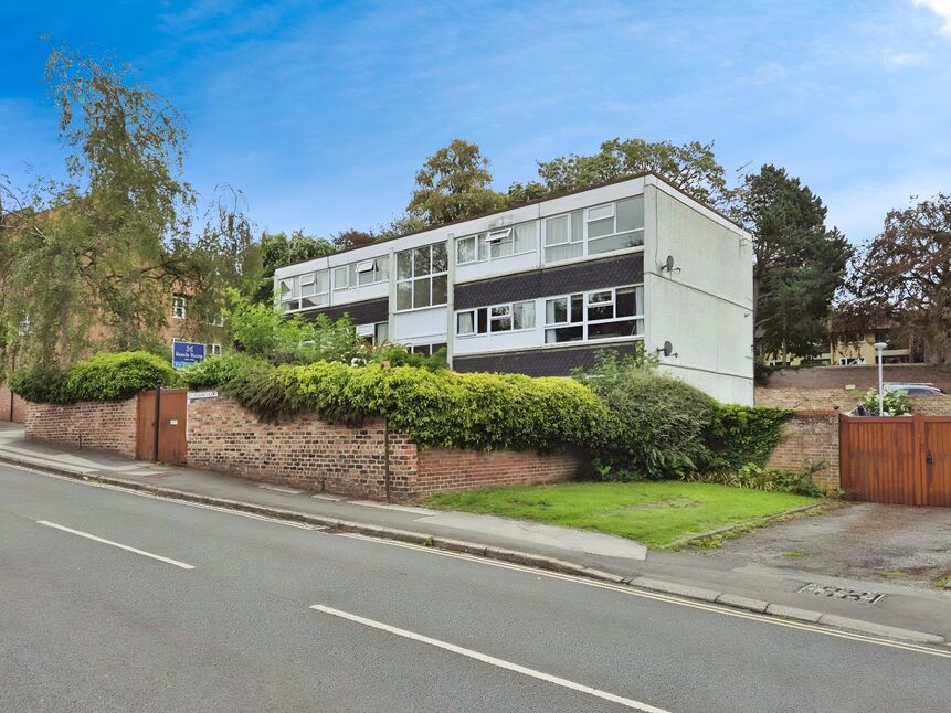 Main image of 2 bedroom Flat to rent, Hamilton Drive East, York, YO24