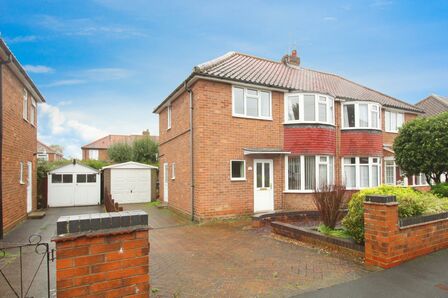 3 bedroom Semi Detached House to rent