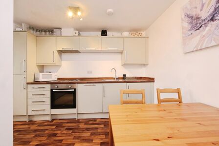 1 bedroom  Flat for sale
