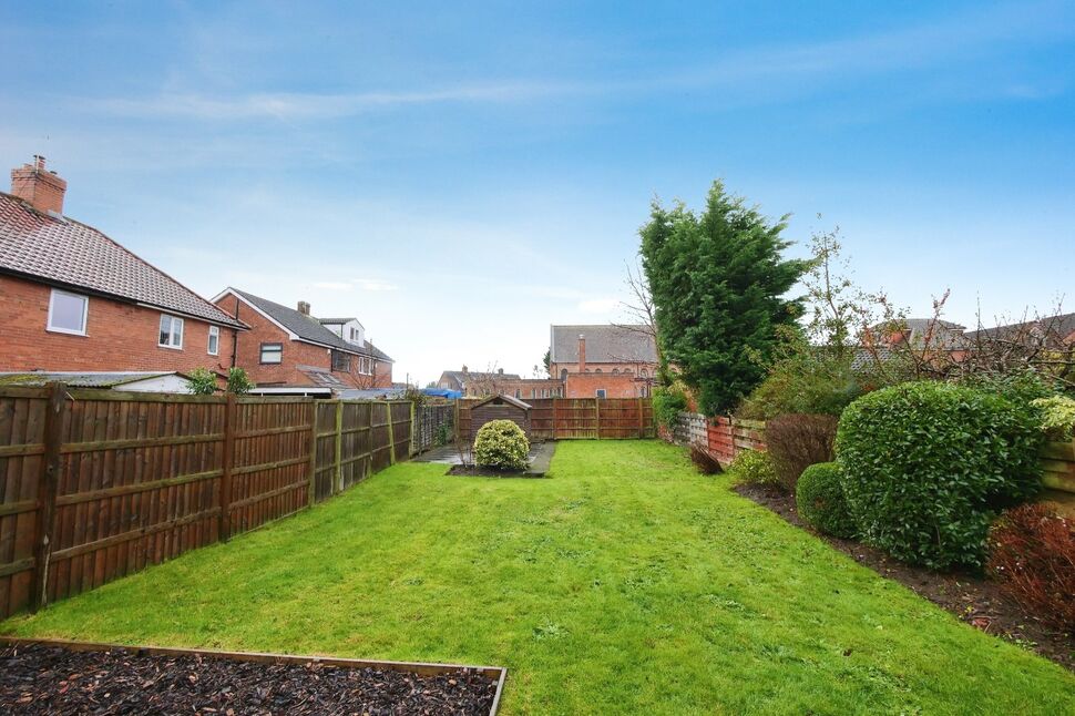 3 bedroom Semi Detached House for sale, Lidgett Grove, York, YO26 £