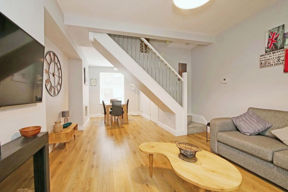 2 bedroom Mid Terrace House for sale, Barlow Street, York, YO26 £250,000