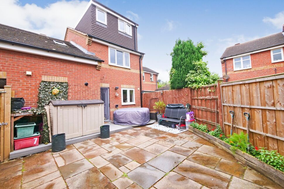 4 bedroom Link Detached House for sale, Sunningdale Close, York, YO26