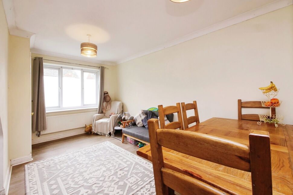 4 bedroom Link Detached House for sale, Sunningdale Close, York, YO26