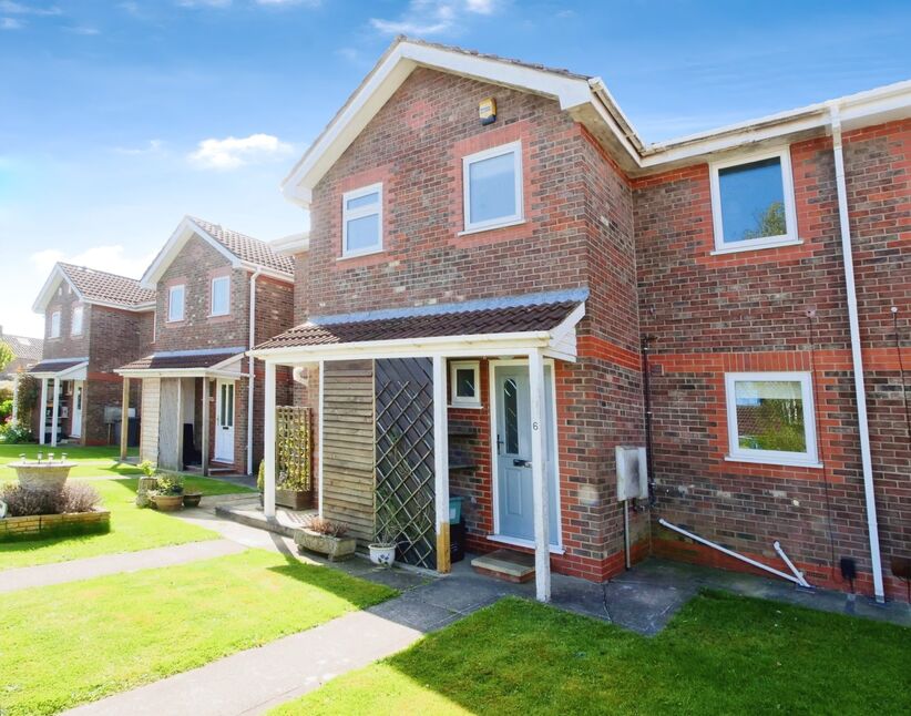 Main image of 3 bedroom Mid Terrace House for sale, Chase Side Court, York, North Yorkshire, YO24