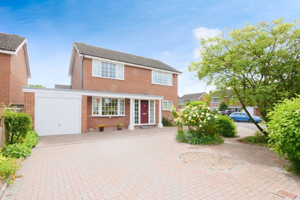 4 bedroom Detached House for sale