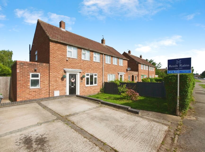Main image of 2 bedroom Semi Detached House for sale, Bramham Road, York, North Yorkshire, YO26