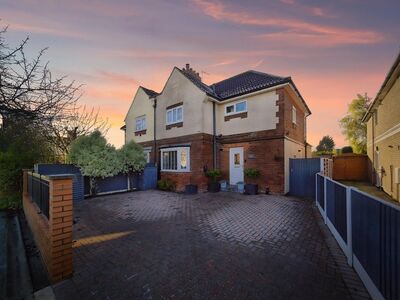 3 bedroom Semi Detached House to rent