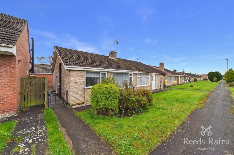 Main image of 2 bedroom Semi Detached Bungalow for sale, Stones Close, York, North Yorkshire, YO24