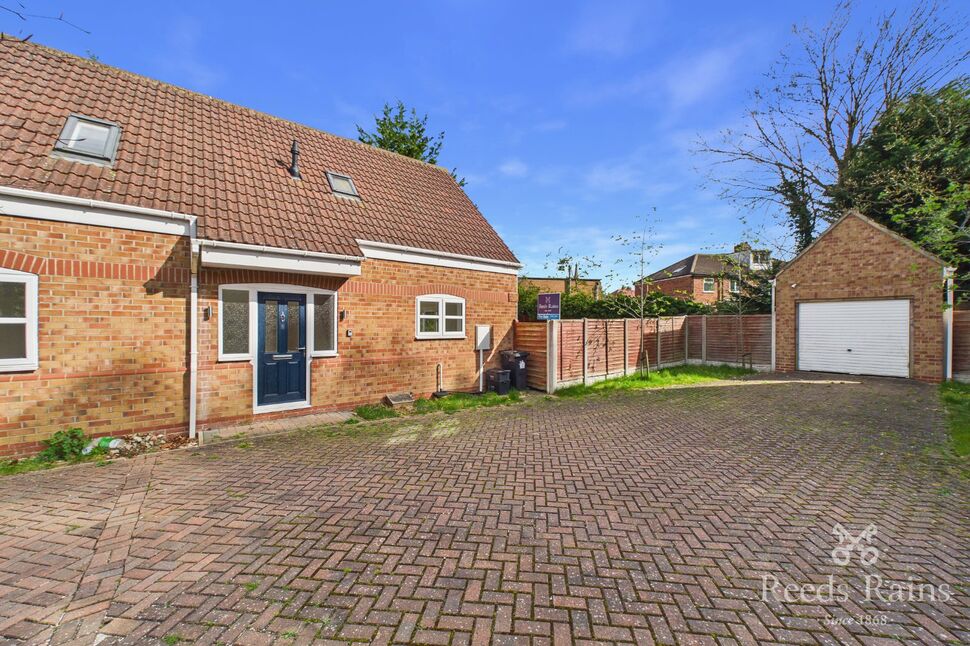 Main image of 3 bedroom Detached House for sale, Millbrook Rise, York, North Yorkshire, YO26