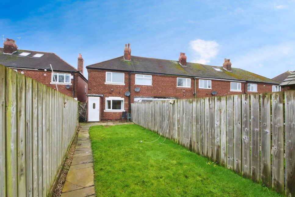 Main image of 2 bedroom End Terrace House for sale, Moor Grove, York, North Yorkshire, YO24