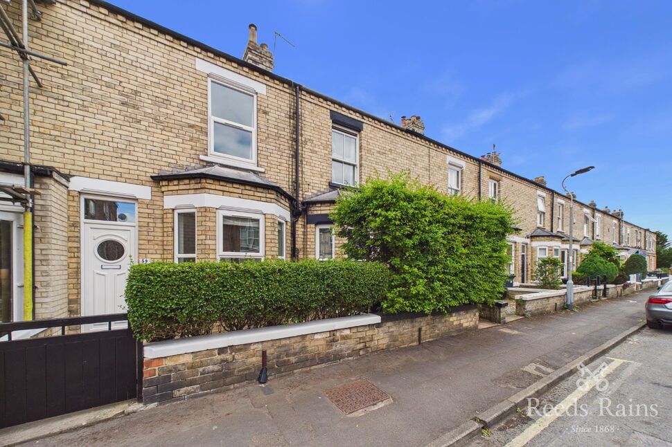 Main image of 2 bedroom Mid Terrace House to rent, Beaconsfield Street, York, North Yorkshire, YO24