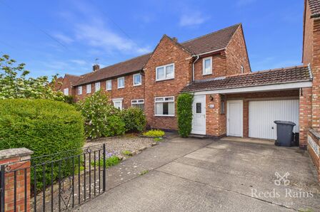 Barkston Avenue, 2 bedroom End Terrace House for sale, &pound;180,000