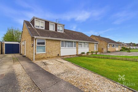 4 bedroom Semi Detached Bungalow for sale