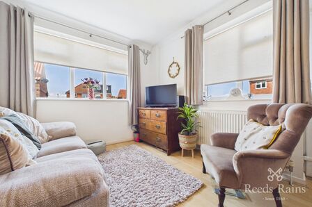Gresley Court, 1 bedroom House for sale, &pound;170,000