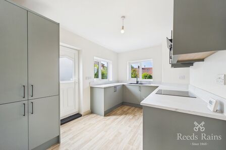 2 bedroom Semi Detached Bungalow for sale