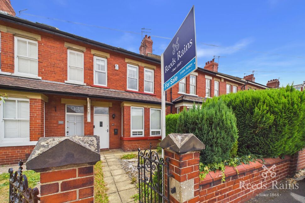 Main image of 3 bedroom Mid Terrace House for sale, Carr Lane, York, North Yorkshire, YO26