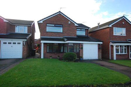 Brecon Crescent, 4 bedroom Detached House to rent, &pound;1,500 pcm