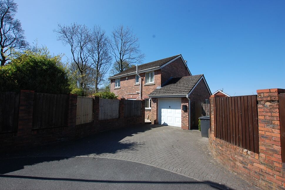 Main image of 4 bedroom Detached House to rent, Havenside Close, Moorside, Oldham, OL4