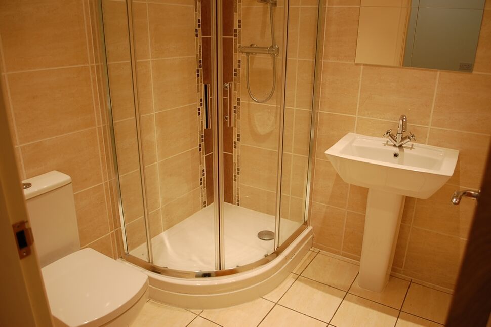 En-Suite Bathroom