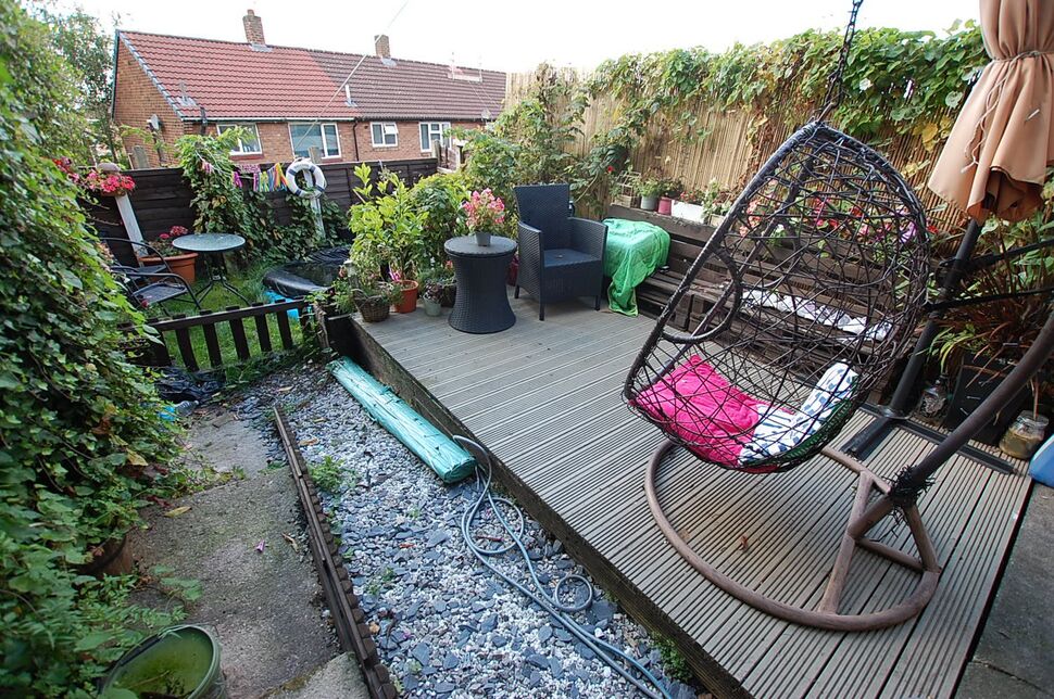 2 bedroom Mid Terrace House for sale, Hazelhurst Road, Ashtonunder