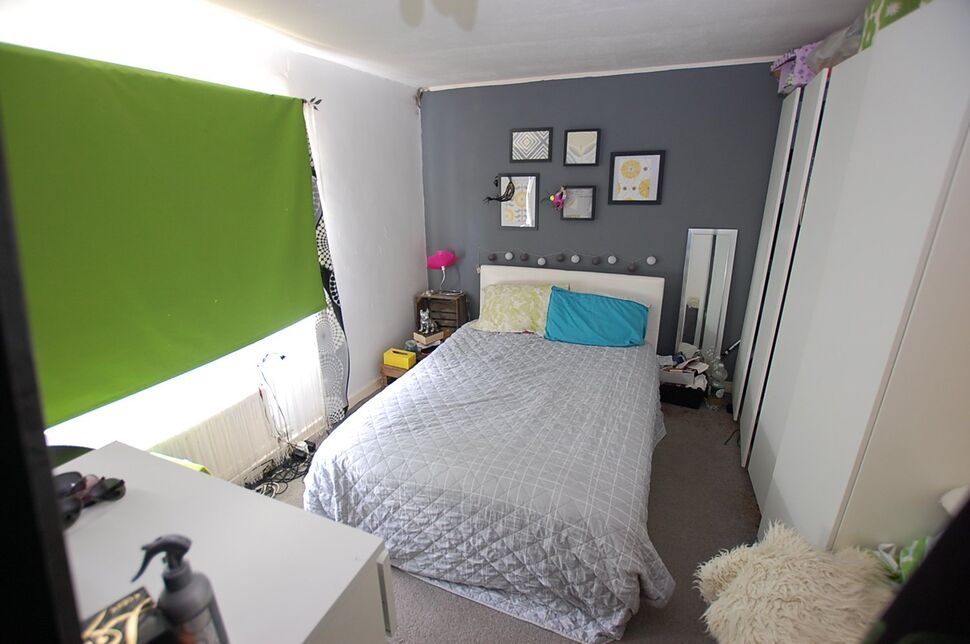 2 bedroom Mid Terrace House for sale, Hazelhurst Road, Ashtonunder