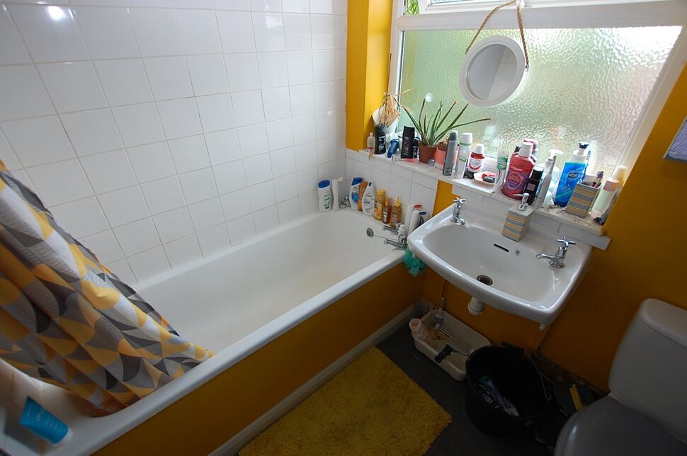 2 bedroom Mid Terrace House for sale, Hazelhurst Road, Ashtonunder