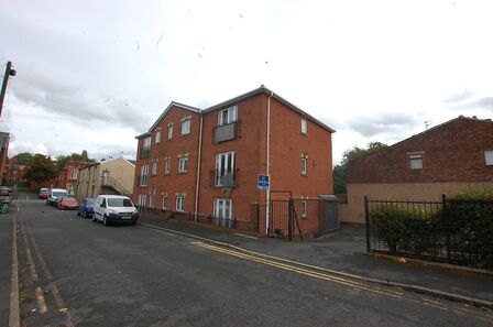 Lime Street, 1 bedroom  Flat to rent, £800 pcm