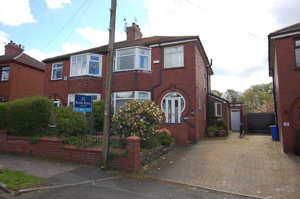 4 bedroom Semi Detached House for sale, Poplar Grove, AshtonunderLyne