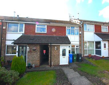 Marne Avenue, 2 bedroom Mid Terrace House for sale, £190,000