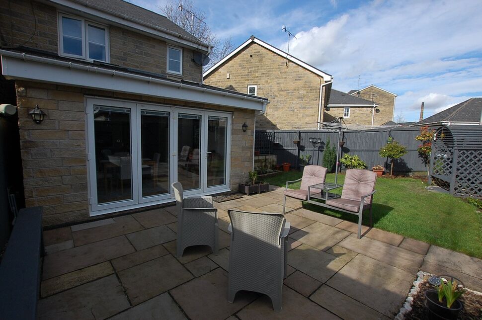 3 bedroom End Terrace House for sale, Three Counties Road, Mossley, OL5