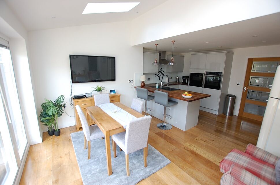 3 bedroom End Terrace House for sale, Three Counties Road, Mossley, OL5