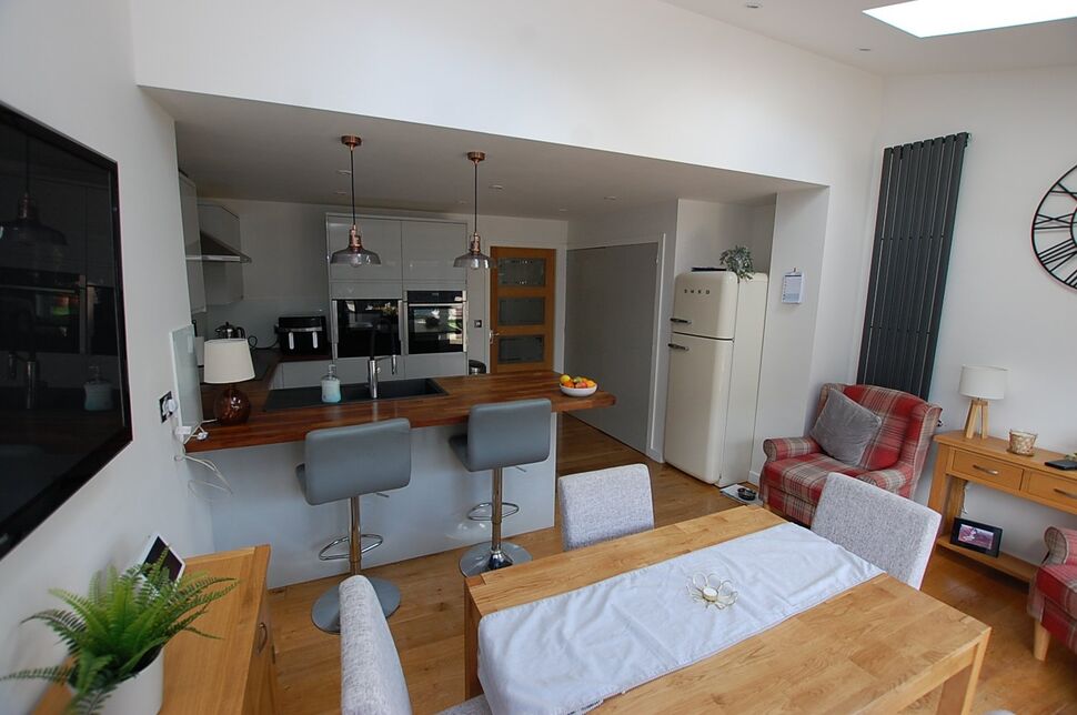 3 bedroom End Terrace House for sale, Three Counties Road, Mossley, OL5