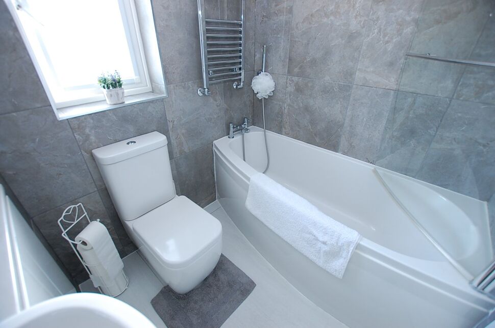 3 bedroom End Terrace House for sale, Three Counties Road, Mossley, OL5