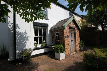 Kings Road, 4 bedroom End Terrace House for sale, £545,000