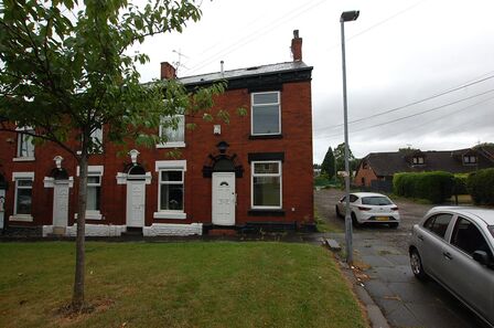 2 bedroom End Terrace House to rent