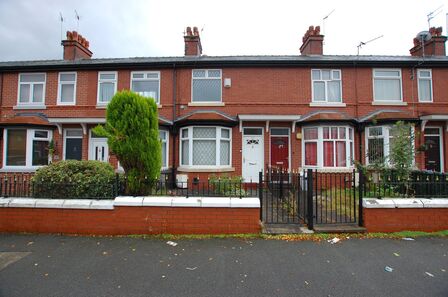 Marlborough Street, 2 bedroom Mid Terrace House to rent, £900 pcm