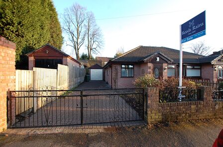 2 bedroom Semi Detached Bungalow for sale