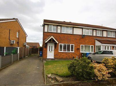 Camberwell Drive, 3 bedroom Semi Detached House to rent, £1,350 pcm