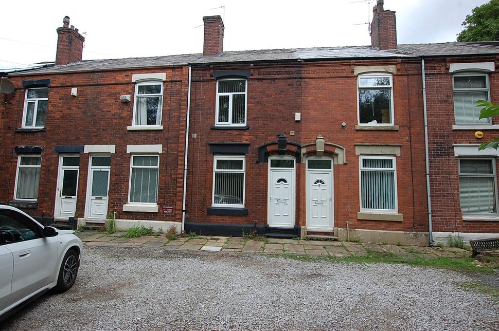Main image of 3 bedroom Mid Terrace House to rent, Whitelands Terrace, Ashton-under-Lyne, Greater Manchester, OL6