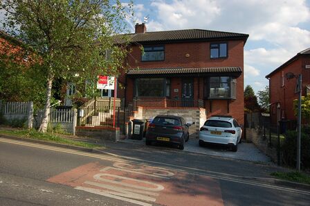 Ridge Hill Lane, 4 bedroom Semi Detached House for sale, £260,000