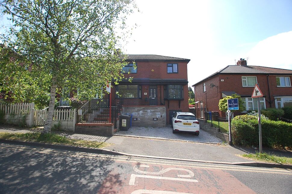 4 bedroom Semi Detached House for sale