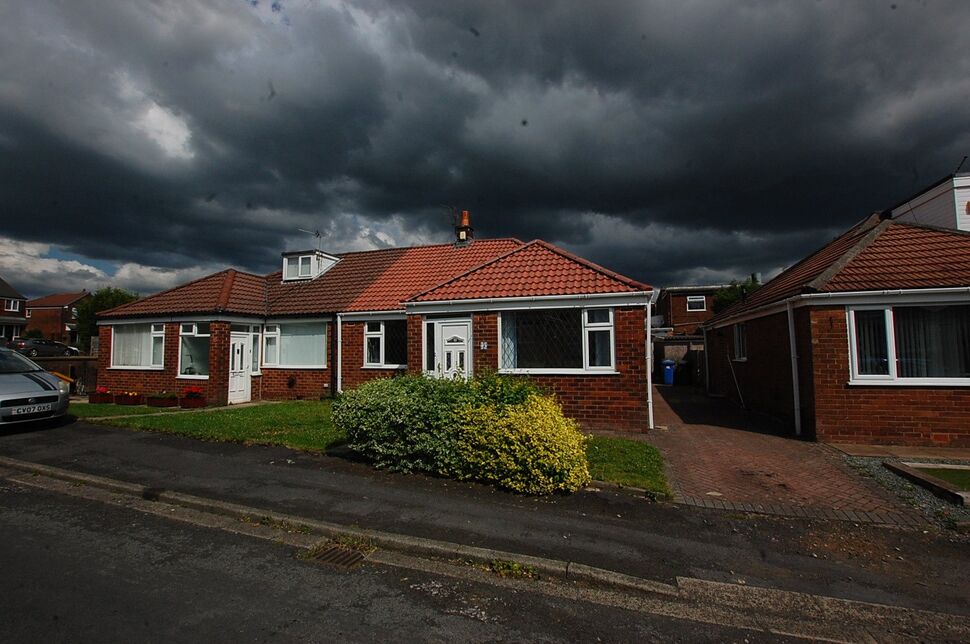 Main image of 2 bedroom Semi Detached Bungalow to rent, Beverley Close, Ashton-under-Lyne, Greater Manchester, OL6