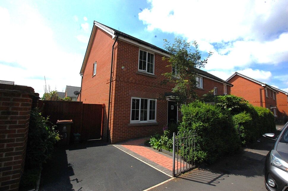 Main image of 3 bedroom Detached House for sale, Neild Street, Oldham, Greater Manchester, OL8
