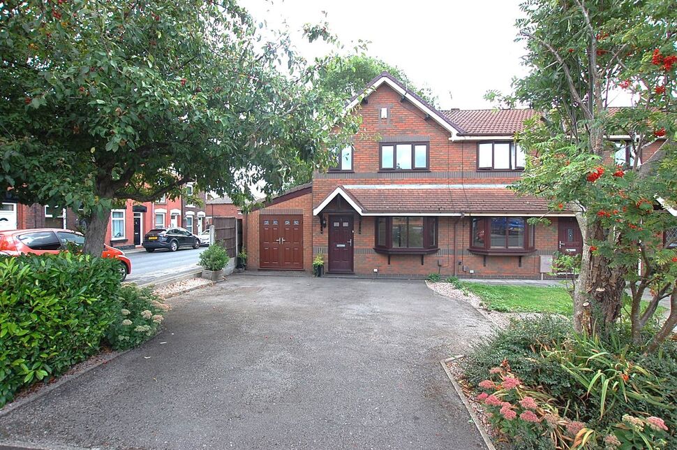 Main image of 3 bedroom End Terrace House for sale, Marshall Court, Ashton-under-Lyne, Greater Manchester, OL6