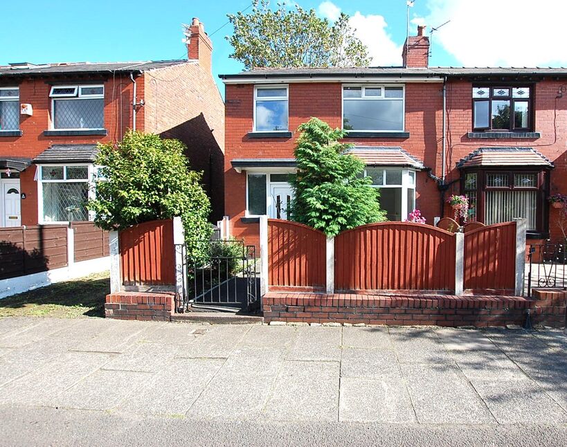 3 bedroom End Terrace House for sale