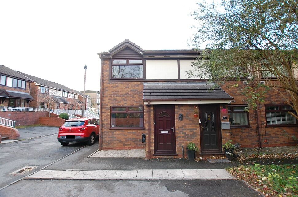 2 bedroom End Terrace House for sale