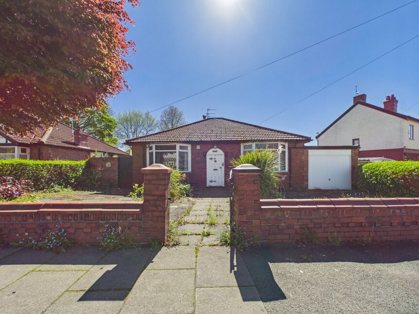 2 bedroom Detached Bungalow for sale
