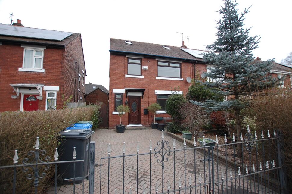 Main image of 3 bedroom Semi Detached House for sale, Knowle Avenue, Ashton-under-Lyne, Greater Manchester, OL7